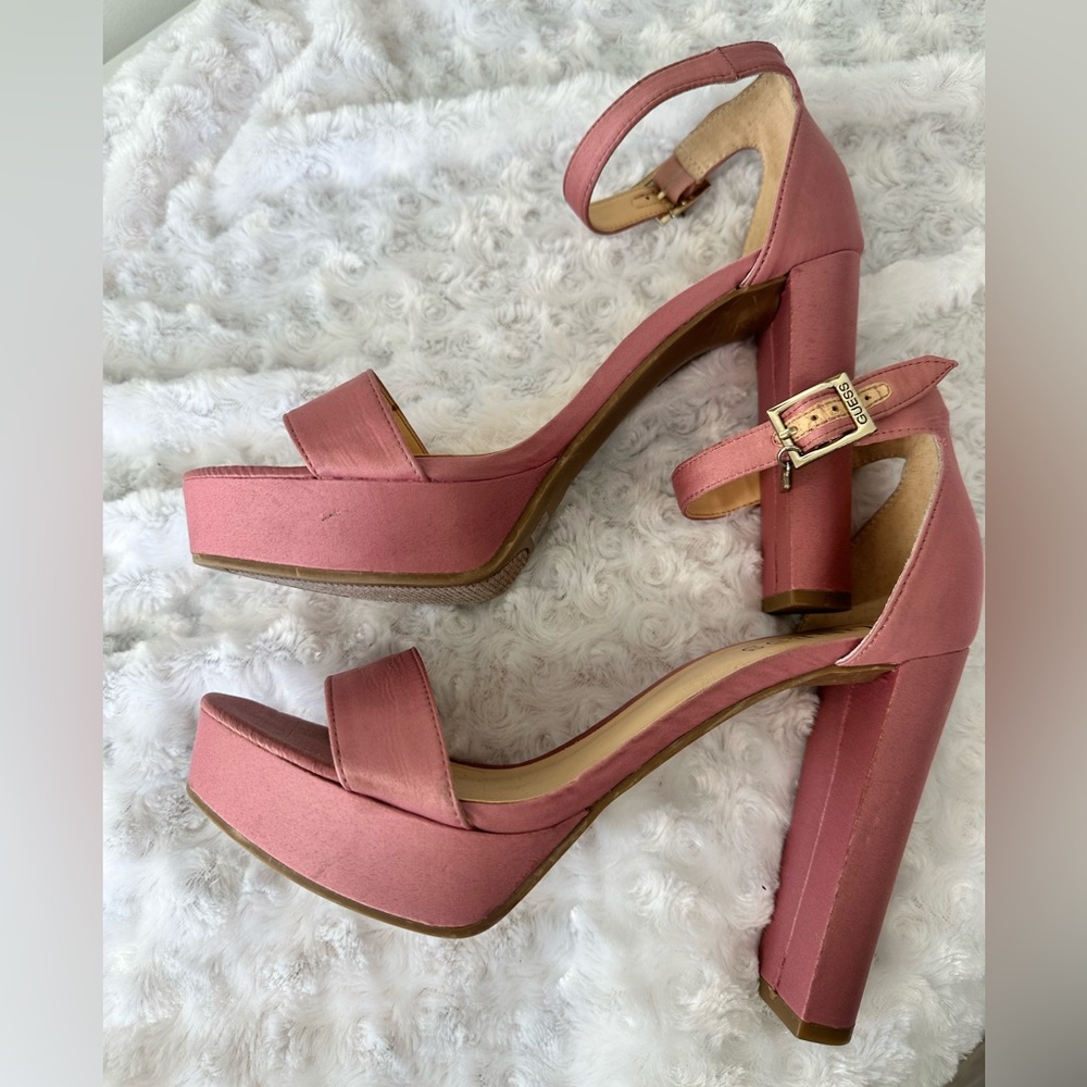 Pink platform heels